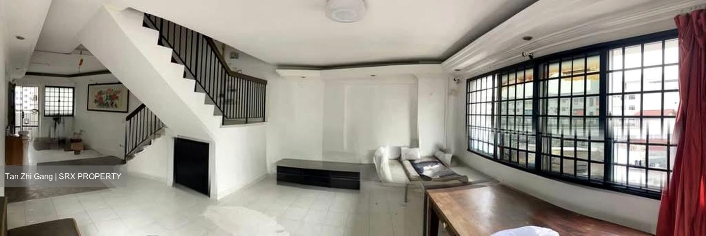 Blk 714 Jurong West Street 71 (Jurong West), HDB Executive #562588101